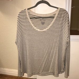 American eagle long sleeve shirt